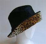 luxus hat med baby leopard